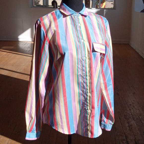 Vintage silky soft pastel toned high neck button down long sleeve shirt - Picture 9 of 10